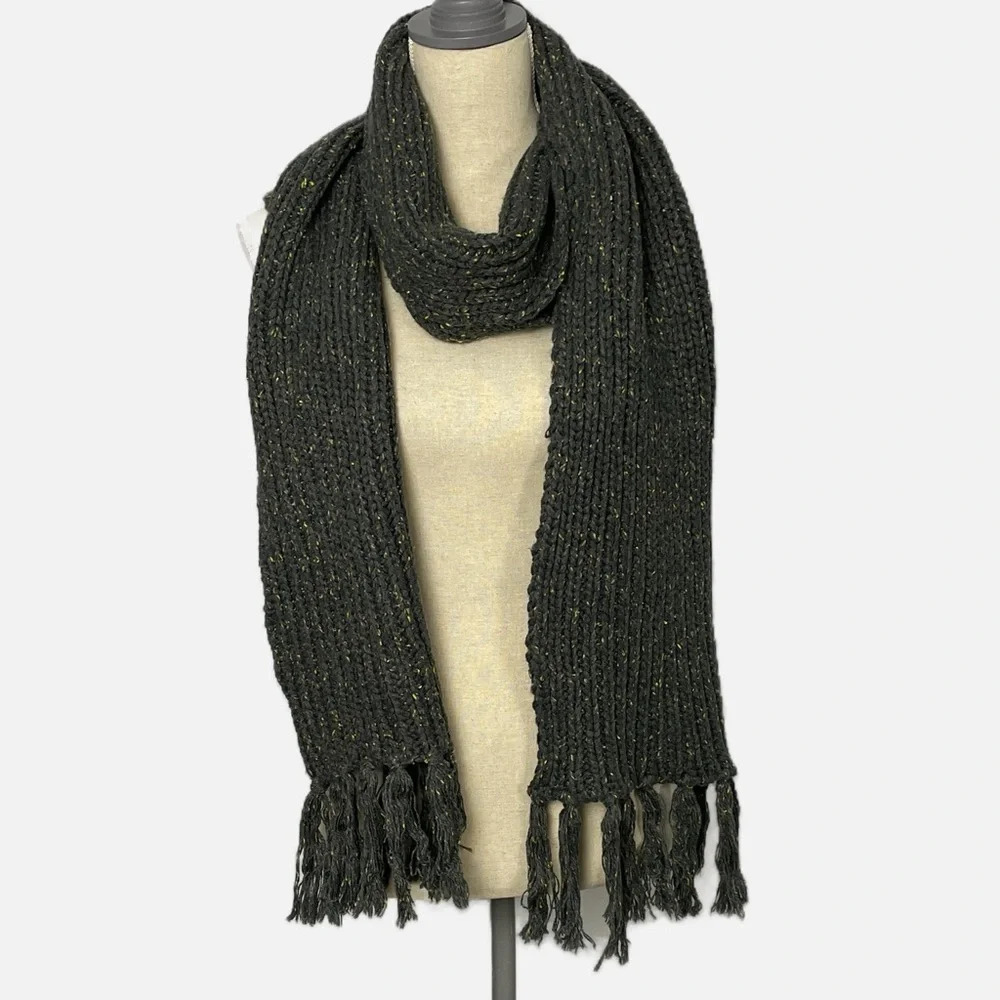 Mossimo Supply Co. Winter Knit Scarf with fringe Gray Yellow Cozy Ribbed‎ Thick